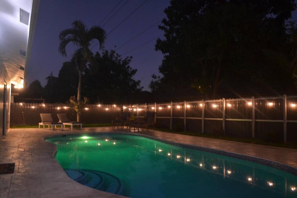 Spacious 4 Bedrooms, 2 Bathroom House With Pool Miramar Eksteriør billede